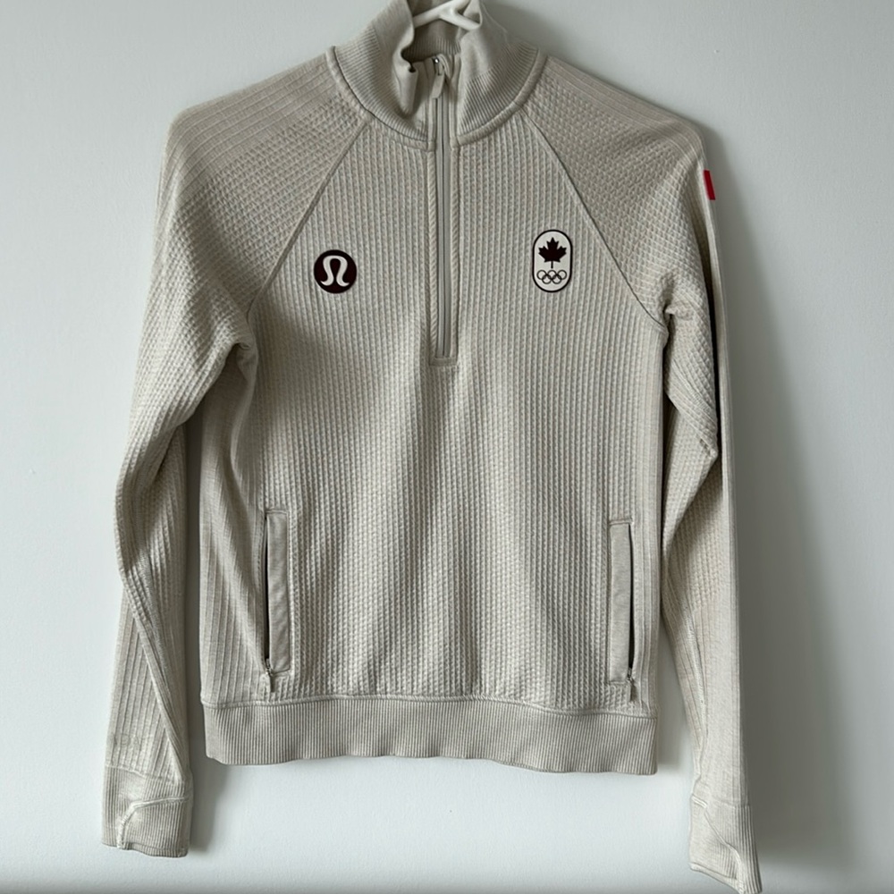 Lululemon 2022 Canada Olympic Team Engineered Warmth Half Zip Women